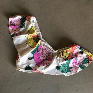6 Shore Road, one shoulder ruffle bikini top, L